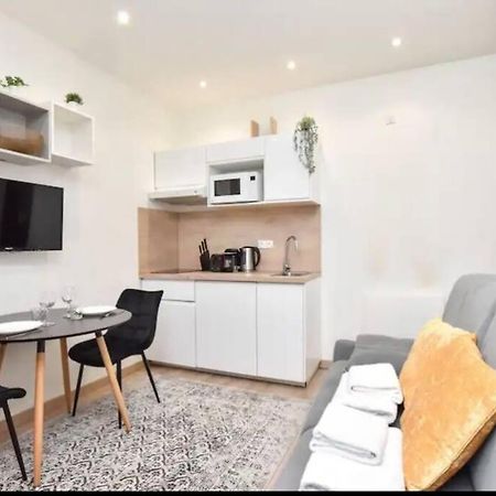 Studio Special Jo - Pigalle - Montmartre - Republique - 2 Pers Apartamento Paris Exterior foto